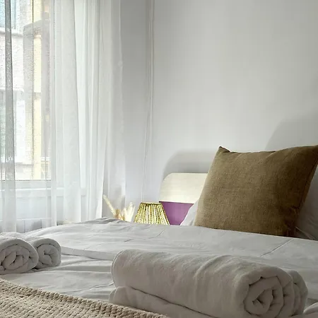 General Parensov Apartment Warna
